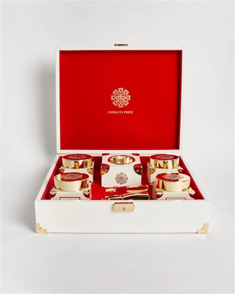 emirates pride gift set.